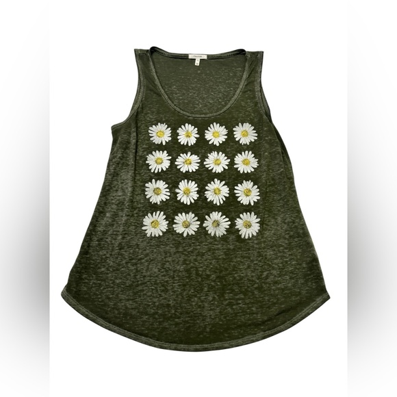 Maurices Daisy Graphic Print Tank Top - Picture 5 of 8